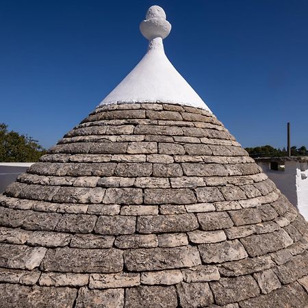 Villa With Trullo And Pool, Alberobello Exterior foto