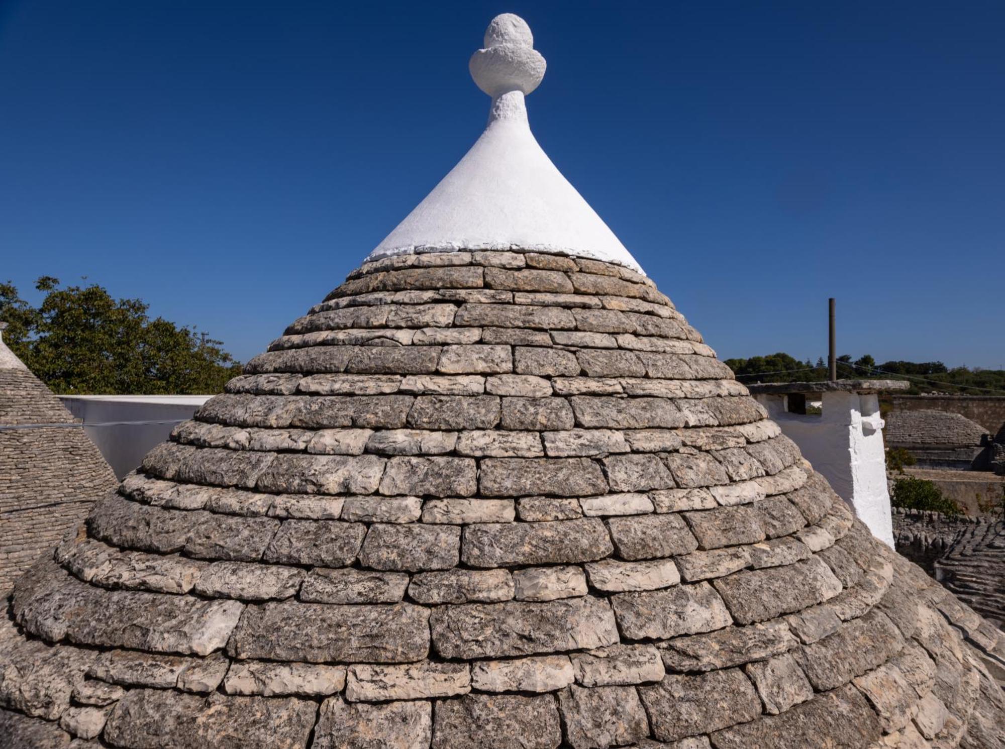 Villa With Trullo And Pool, Alberobello Exterior foto